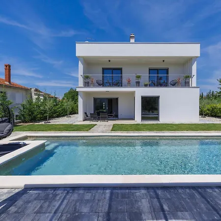 Essea By Interhome
