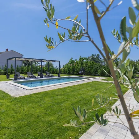 Essea By Interhome
